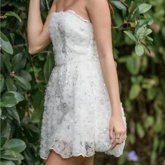 NWT Altar'd State Demi Embellished 3D Florals Strapless Dress Bridal Formal Smll - Picture 2 of 13